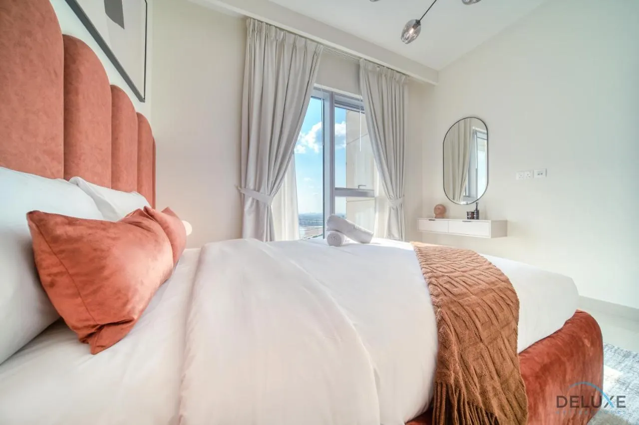 Apartment Harbour Views Tower 1: Polished 3BR with Assistant Room by Deluxe Holiday Homes Dubai