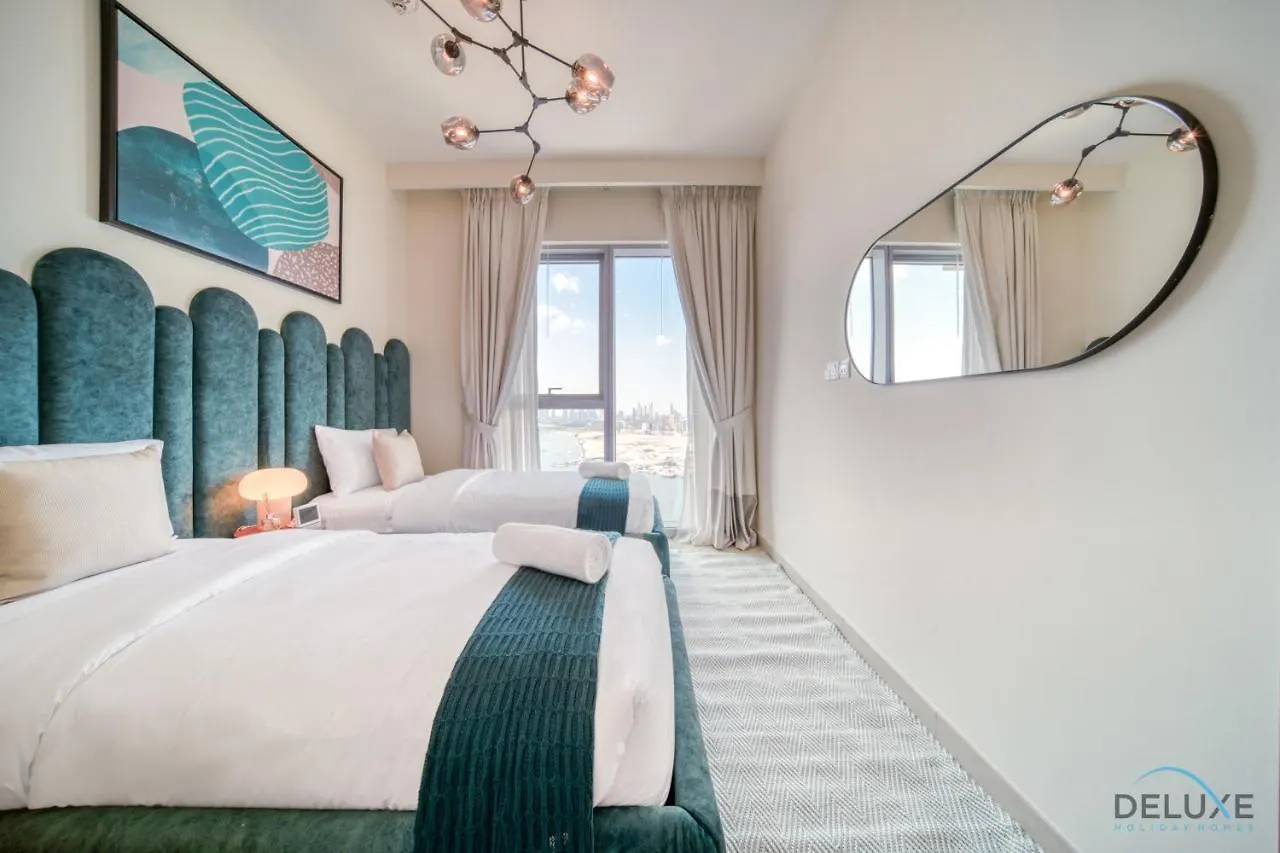 Apartment Harbour Views Tower 1: Polished 3BR with Assistant Room by Deluxe Holiday Homes Dubai United Arab Emirates