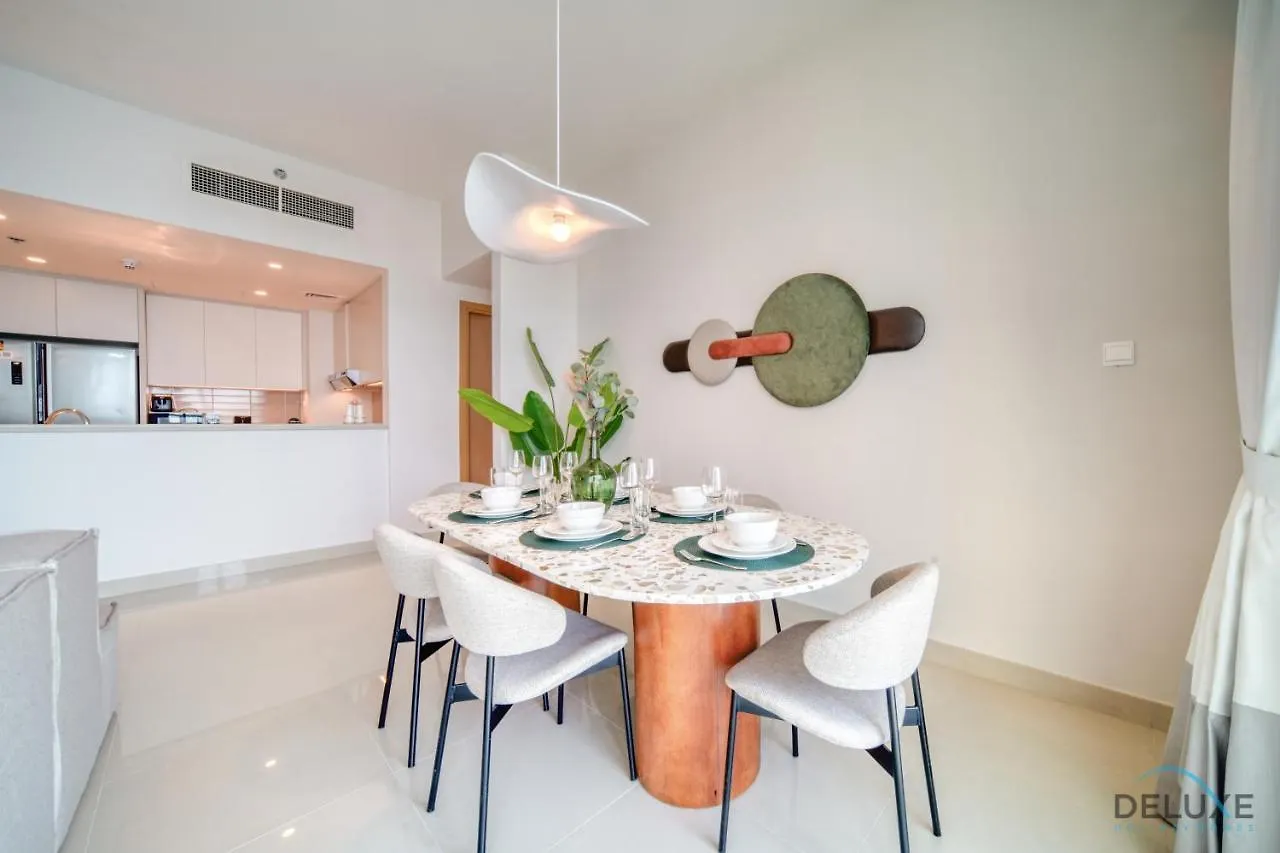 Apartment Harbour Views Tower 1: Polished 3BR with Assistant Room by Deluxe Holiday Homes Dubai United Arab Emirates
